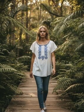 Loft Embroidered Scoop Neck Women’s M Top - White with Blue Embroidery Sheer